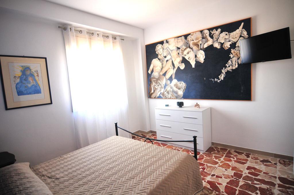 St. Lucia Suites & * Syracuse